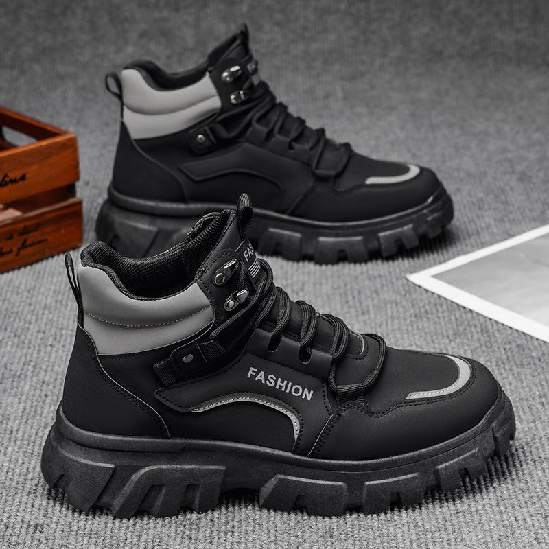 Martin boots men s shoes autumn new breathable high-top shoes men s versatile thick-soled non-slip casual short boots 44 2740₽