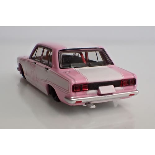 BoostGear Custom AOSHIMA Měřítko 1/64 Model Hakosuka 4Dveřový 1971 (GC10) v zákazkových barvách BoostGear (Bez základny, krabice součástí) - Dokončeno