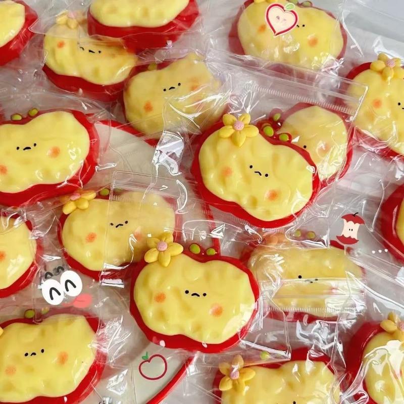 Soft Simulation Cake Squeeze Toy Slow Rebound Realistic Stress Relief Fidget Toy for Kids Travel Companion
