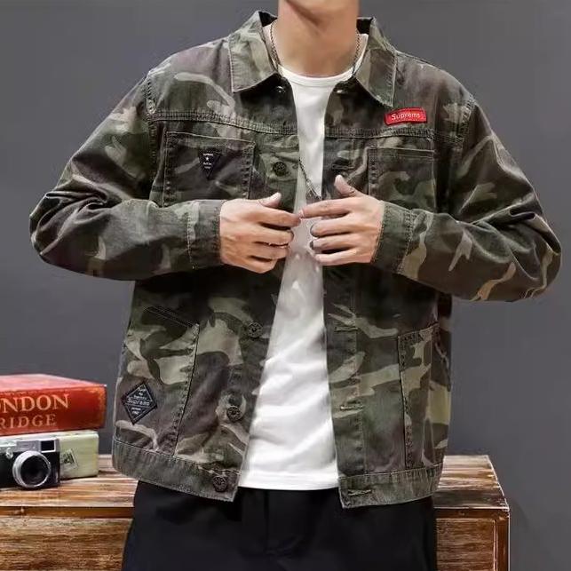 Herren Jeansjacken Neue lässige bequeme Jeansjacke mit mehreren Taschen dünne Piloten-Cargojacke