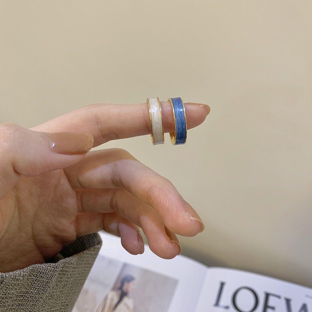 Open Circle Geometric Shape Girlfriend Ring For Women White and Blue Color Round Ring Jewelry