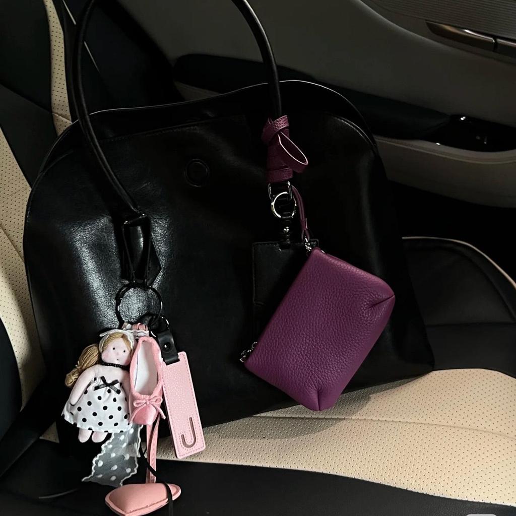 2023 Luxury Handmade Genuine Leather Women's Bag with Sheepskin Heart Pendant