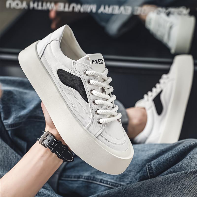 2024 New Board Shoes Thick Sole Comfortable Sports Trend Fashion Shoes Small and Low Top Versatile Umbrella Cloth Shoes