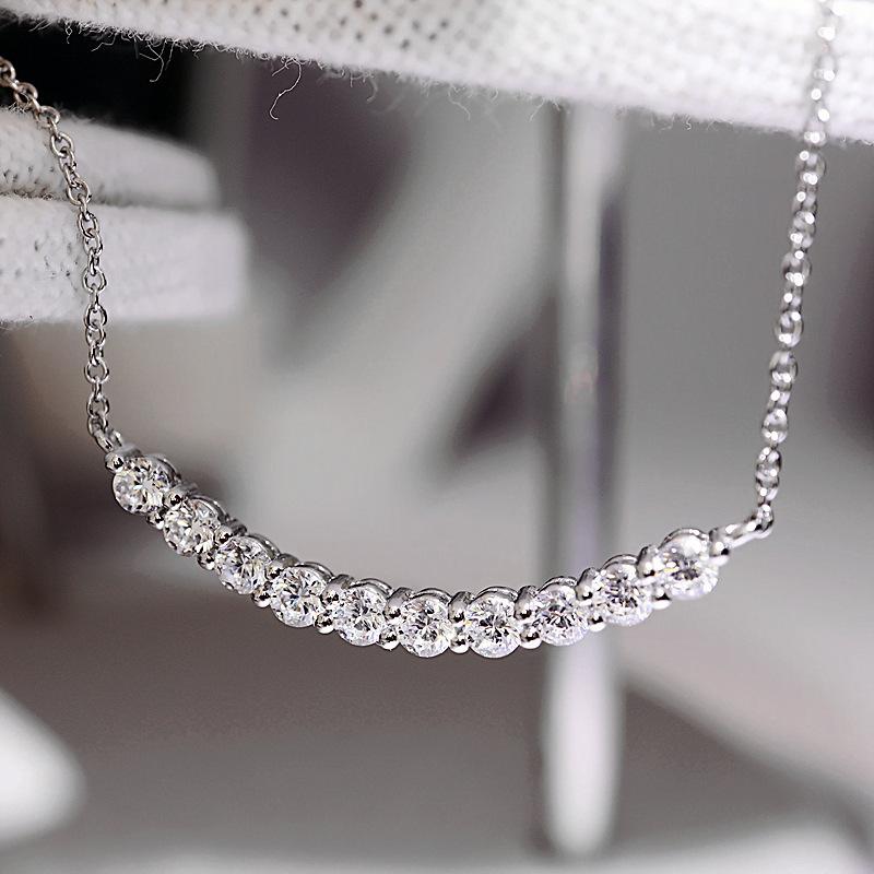 

1Pc Fashionable, Simple and Fashionable Synthetic Zircon Smile Necklace with One-word Curved Collarbone Chain серебряный
