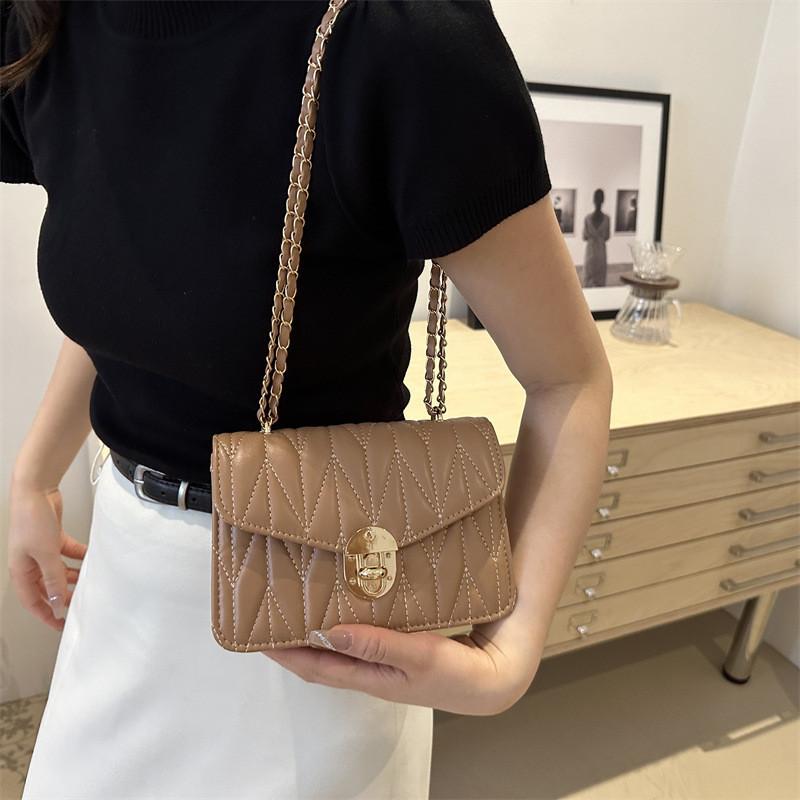 Stylish Trendy Summer 2024 Small Crossbody Bag For Women Pu Leather Chic Street Fashion