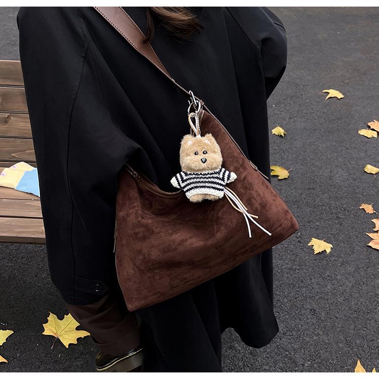 Women's Frosted Suede Retro Tote: Winter Underarm Shoulder Bag with New Textured, Simple Fashion Design