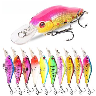 Vylepšená nástraha Minnow s hlukovou kuličkou a trojháčky pro daleké potápění - 7,1 cm, 7 g.