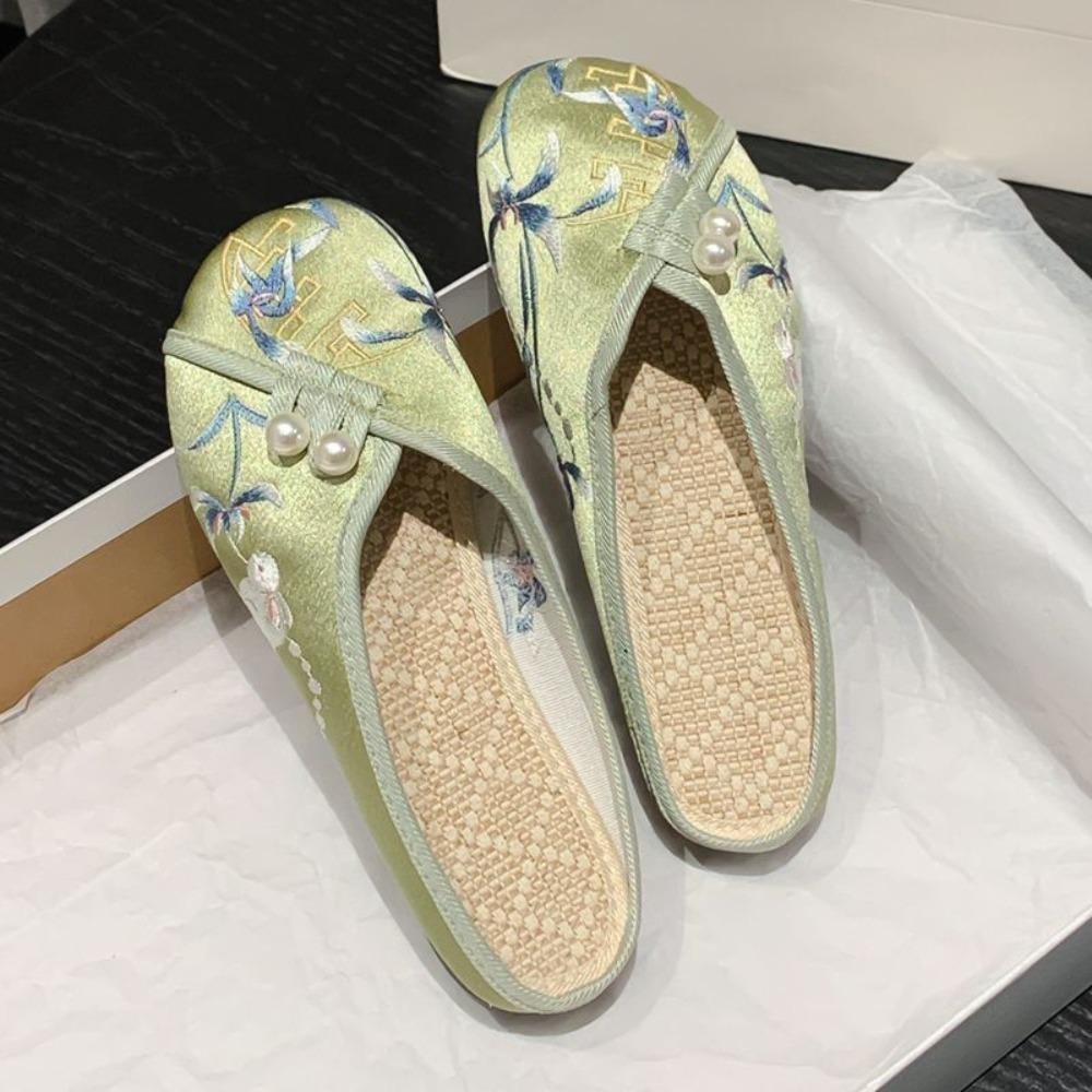 Flower Embroider Hanfu Slippers Soft Bottom Satin Sandals  Hanfu Accessories