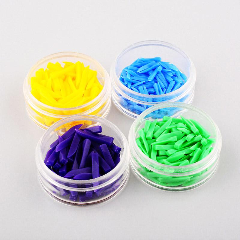 

Стоматологические клинья Зубы Межзубные клинья Пластиковые одноразовые медицинские 4 цвета