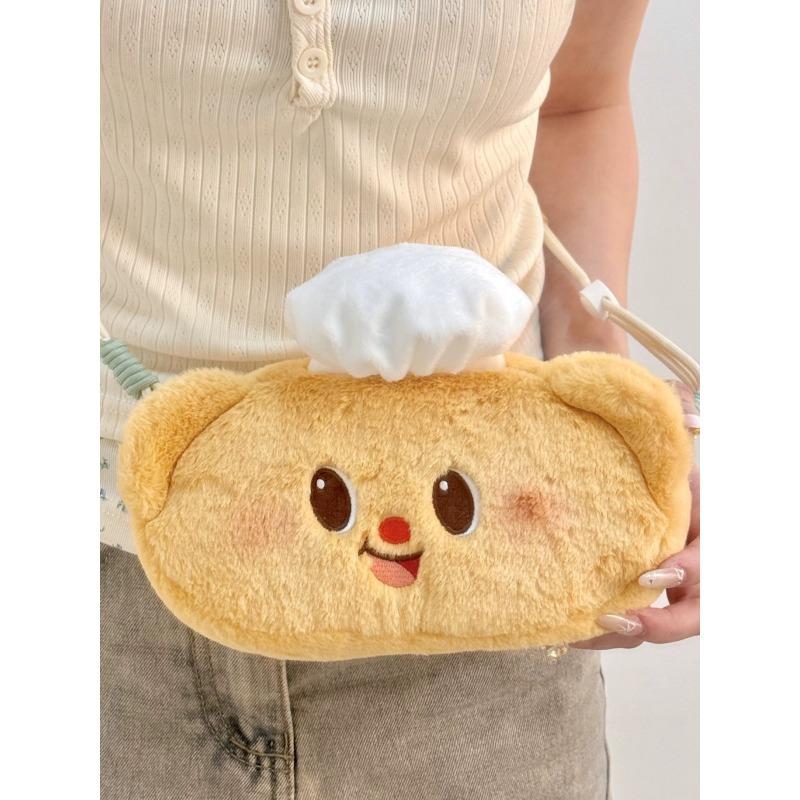 

Cartoon bear weird girl cute backpack autumn and winter new plush versatile small backpack