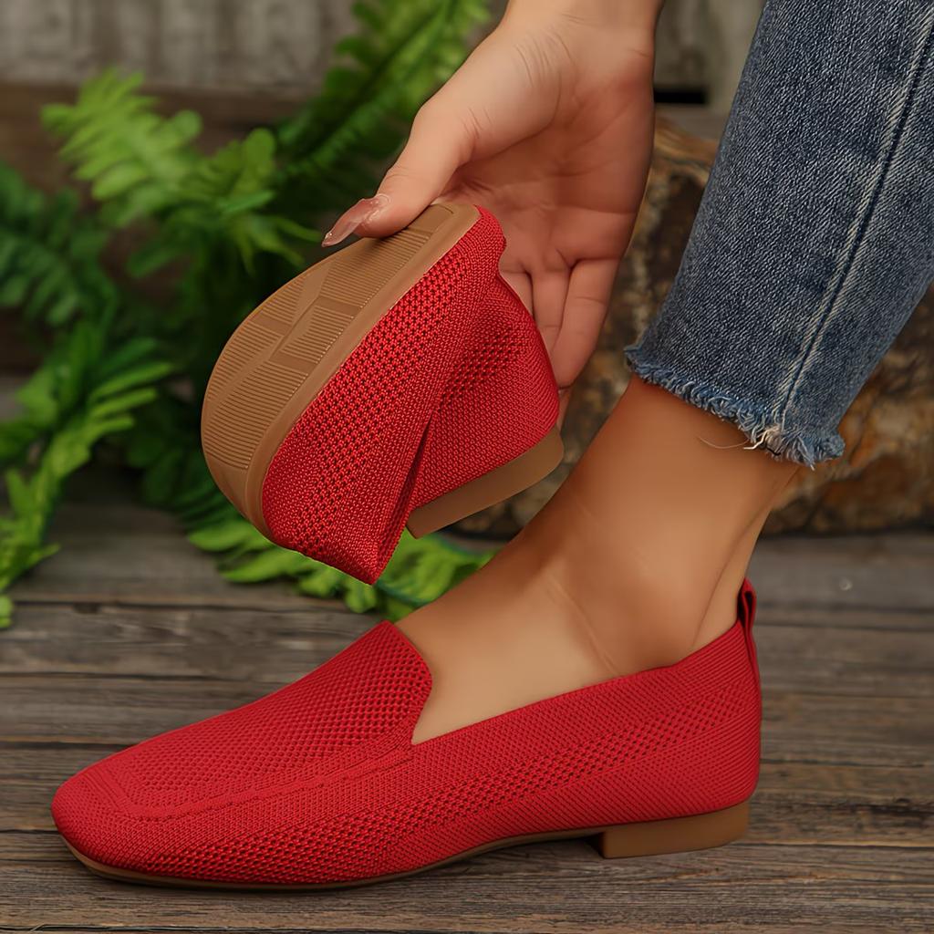 Damskor med slip-on, platta skor med fyrkantig tå och bred passform, skor med stor passform, lätta promenadskor för alla årstider, damskor