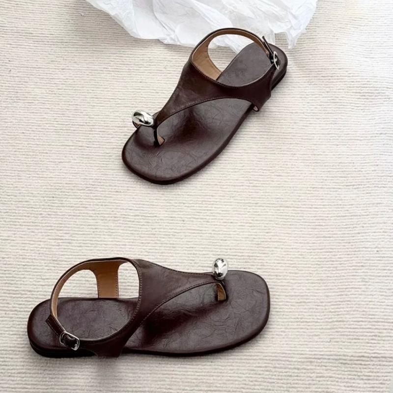 Fashion Retro Metal Decoration Flat Sandals Women Summer Sexy Clip Toe Back Strap Buckle Flip Flops Comfortable Non-slip Beach Sandals