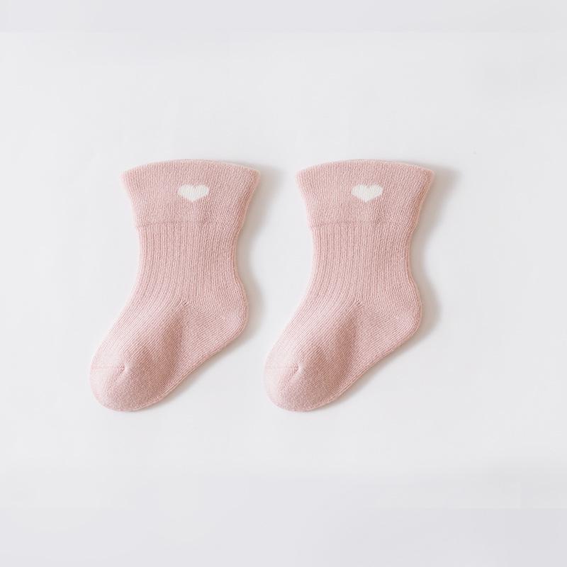 Xiyu Jia 2025 Babysocken: Niedliche Cartoons, Entkernte gekämmte Baumwolle, Klasse A, Herbst/Winter-Kollektion für Säuglinge