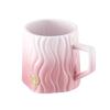 Caneca de Cerâmica com Listras Rosas em Relevo Starbucks