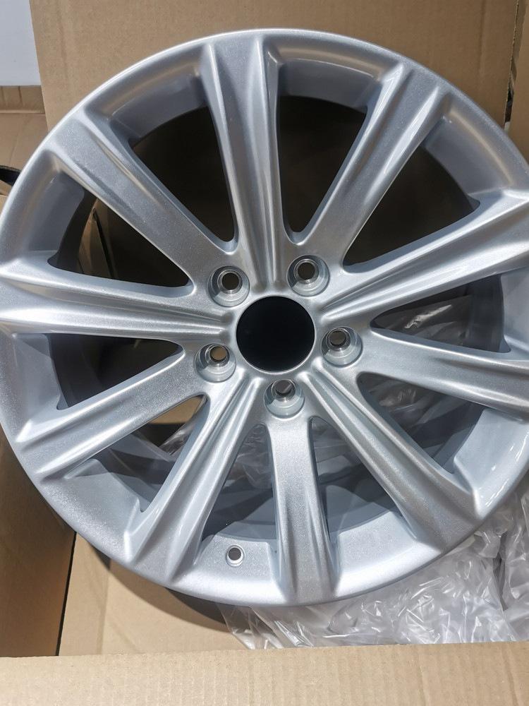 Cadillac-Compatible Touareg H3TSTS & TSL AXA Wheels