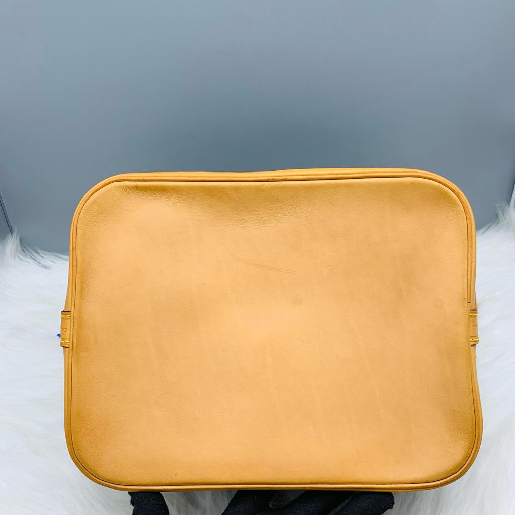[Usato] Petit Noe Classico Monogramma Chiusura a Coulisse Tela Rivestita con Rifiniture in Pelle Borsa a Secchiello - Eccellente #RE4TMN