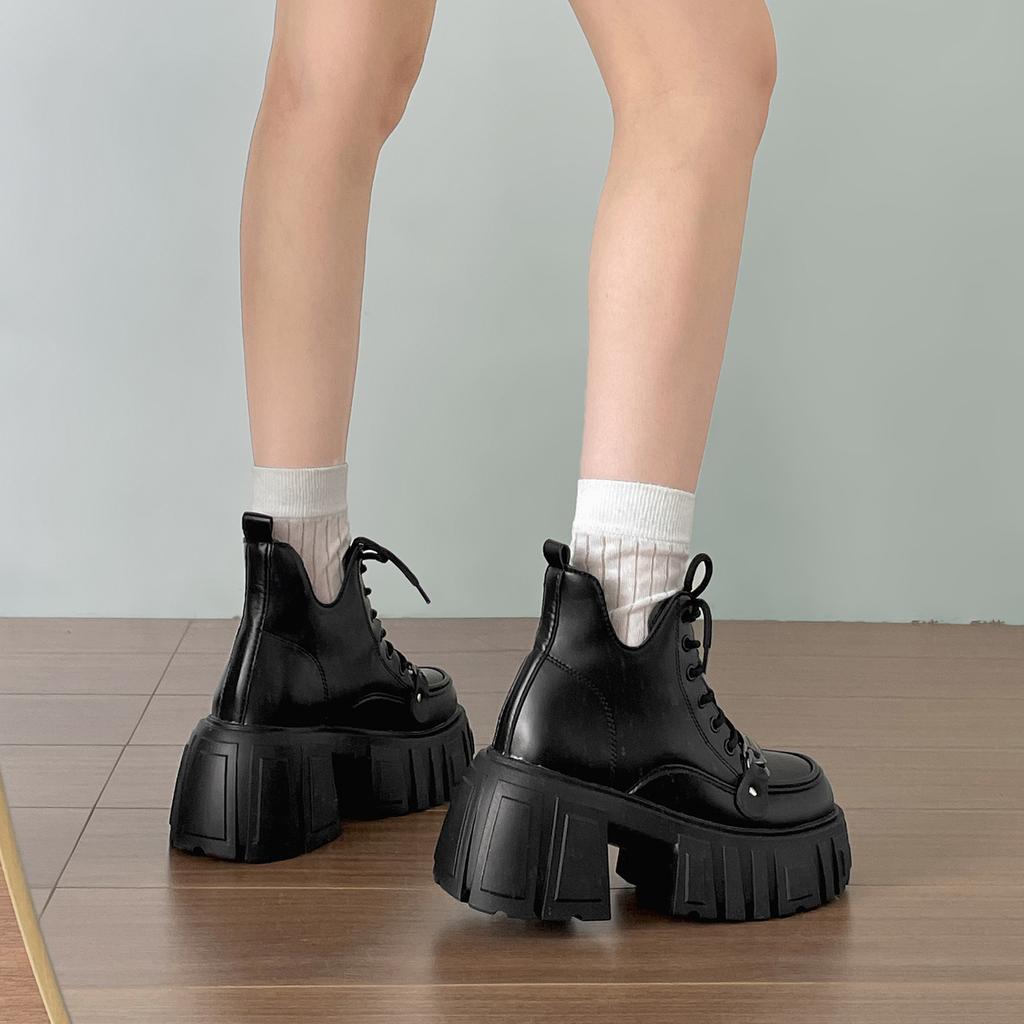 Black British Thick High-heeled Platform Martin Boots Women's 2025 New Autumn Versatile Height-increasing Retro Short Boots