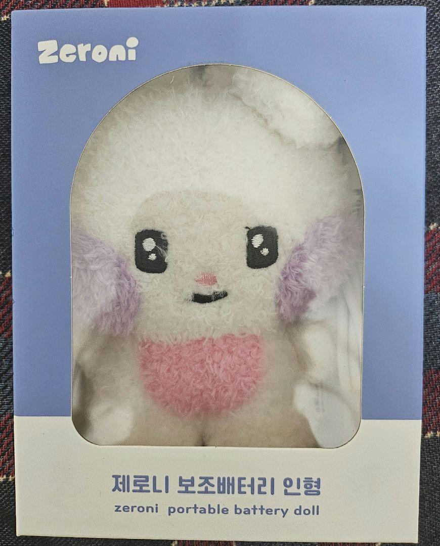 

[Б/У] Портативный аккумулятор Zeroni Кукла Униини