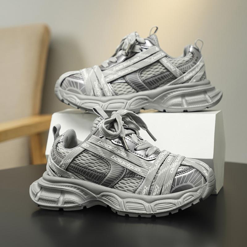 Hong Kong style children's strap dad shoes 2025 spring and autumn new design sense boys Korean version of student sports running shoes