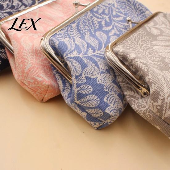 Coin Holder with Leaf Printed Purse, Kiss-lock Closure, Floral Lining Compact Tear-resistant Purse Canvas Wallet, for Coins Cards Jewelry Storage