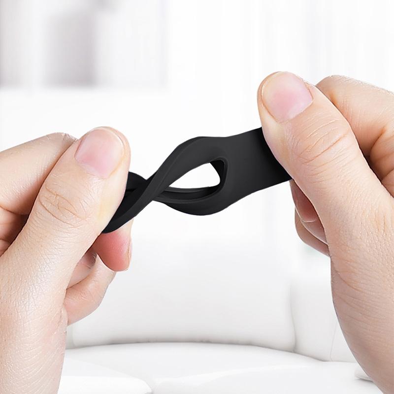Crong Silicone Case With Key Ring - Etui Ochronne Brelok Do Apple Airtag (Czarny)