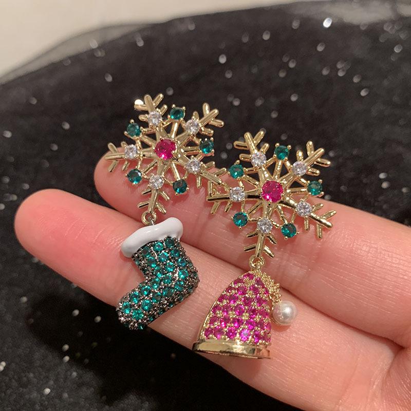 Asymmetrical Colorful Rhinestone Snowflake Hat Boot Earrings for Women Luxury Crystal Christmas Tree Drop Earrings Party Jewelry