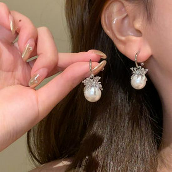 Elegant C-shaped Zircon Stud Earrings with Pearls – European & American Design