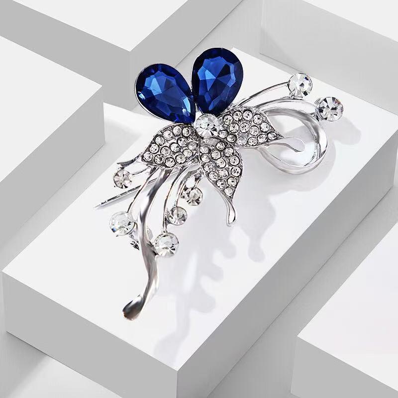 

Fashion Elegant Rhinestone Vintage Flower Brooches Women Clothing Coat Jewelry Accessries Gifts 1pc