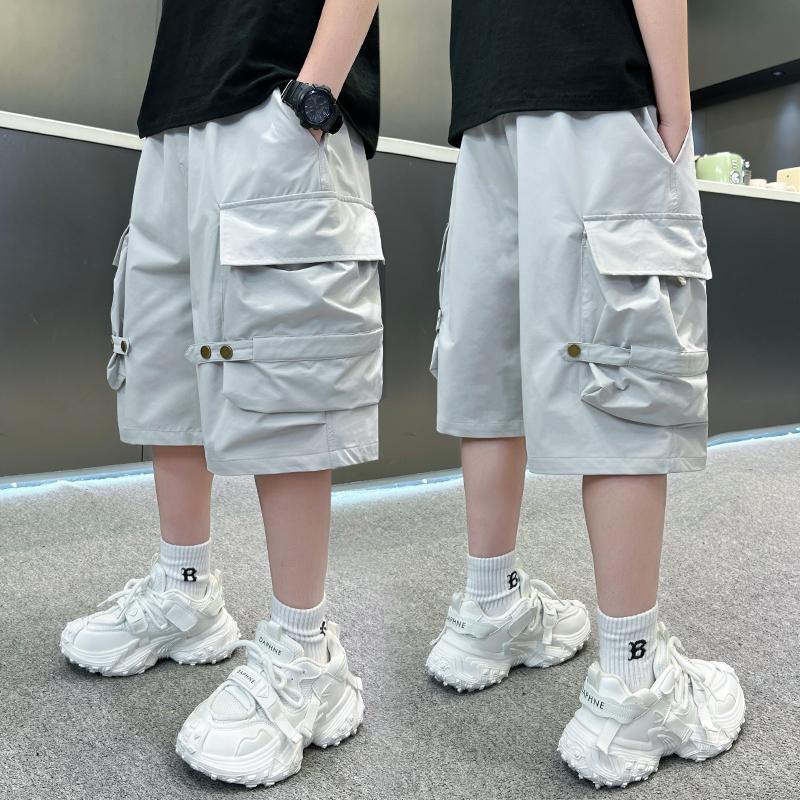 Boys' shorts, summer thin, 2026 new style, mid size children's stylish casual pants, children's summer workwear, five part pants trend