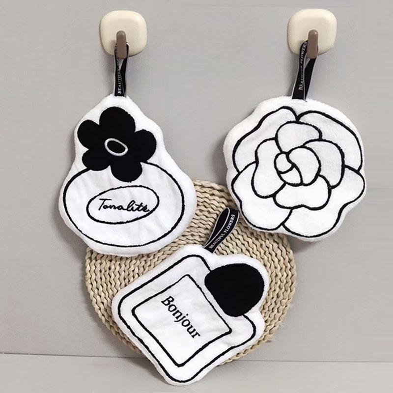 Quick-Drying Camellia Cartoon Coral Fleece Handkerchief - Super Absorbent, Hanging Hair Towel