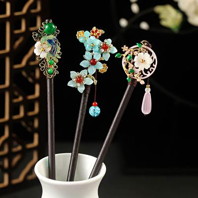 Baguettes à cheveux chinoises vintage en bois pour femmes Épingles à cheveux de luxe faites à la main avec des fleurs Baguettes à cheveux Bijou de tête Accessoire pour mariage/fête