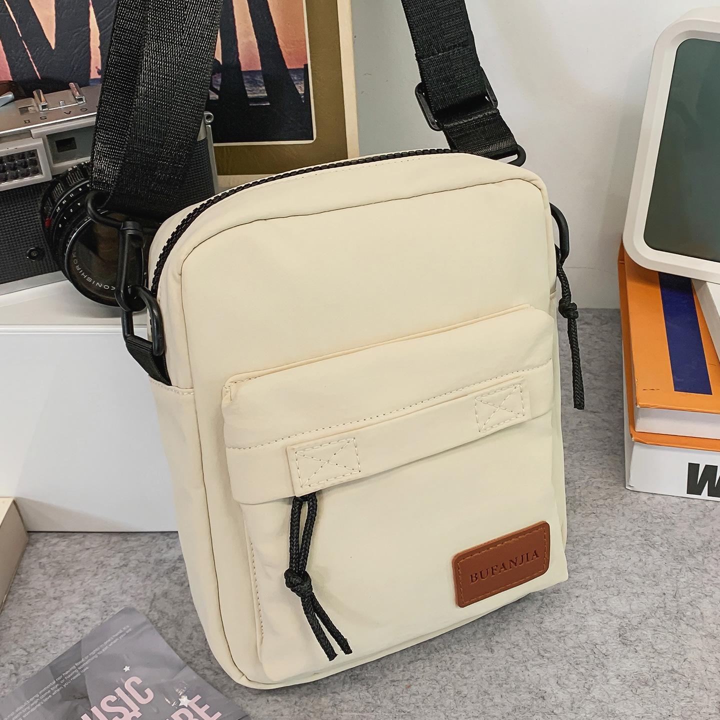 

2025 new fashion contrasting color men s and women s small satchel Japanese ins trendy mobile phone bag leisure sports shoulder small square bag белый