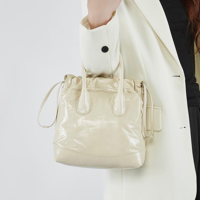 Song Niche First Layer Cowhide Retro Drawstring Handbag Shoulder Crossbody Bucket Bag Pleated Bag Genuine Leather Women's Bag