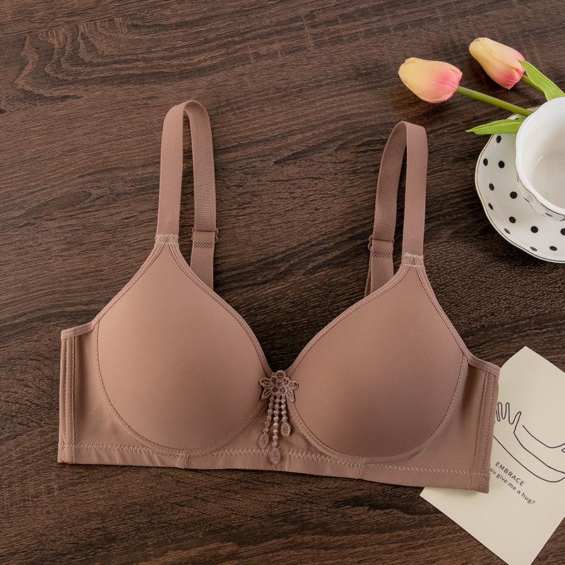 Foreign trade bra export thin no steel ring smooth surface anti-sagging bra comfortable middle-aged and elderly bra