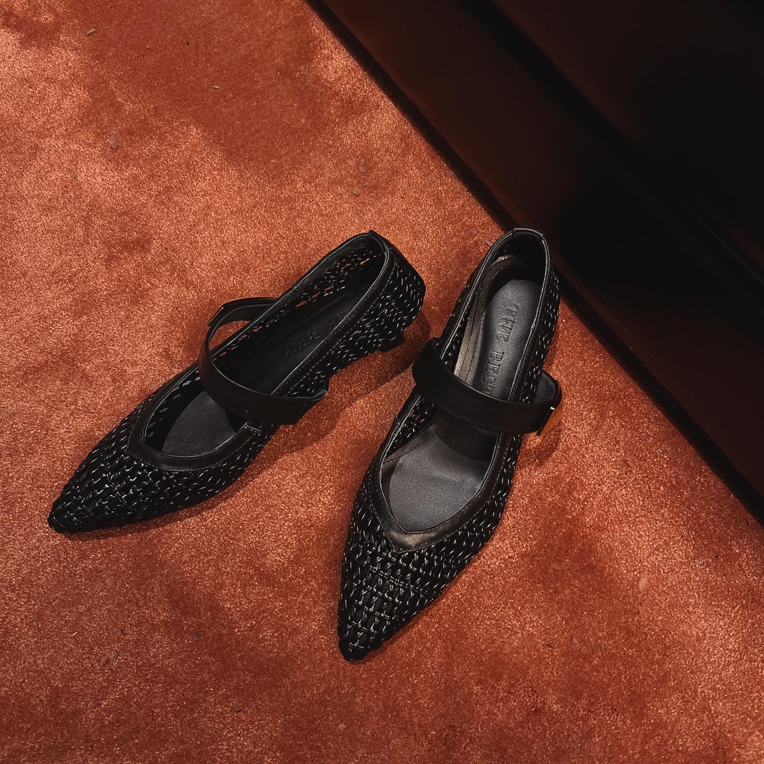 

Кожаные плетеные сандалии-гладиаторы с пряжкой-однословкой, женские, весна-лето 2025, с круглым носком, на плоской подошве, Мэри Джейн, с перфорацией 39 чёрный