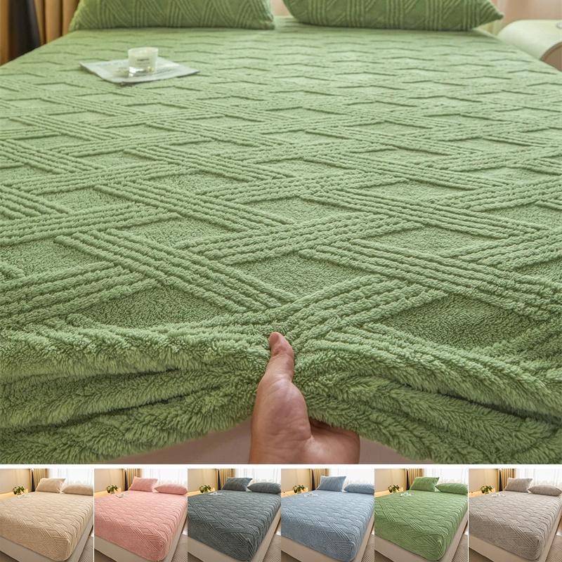 3PCS Bedding Set Winter Thickened and Warm Milk Fleece Sheet Bedcover Solid Color Mattress Cover Anti-Slip Bed Cover Jacquard Protective Cover for Bed