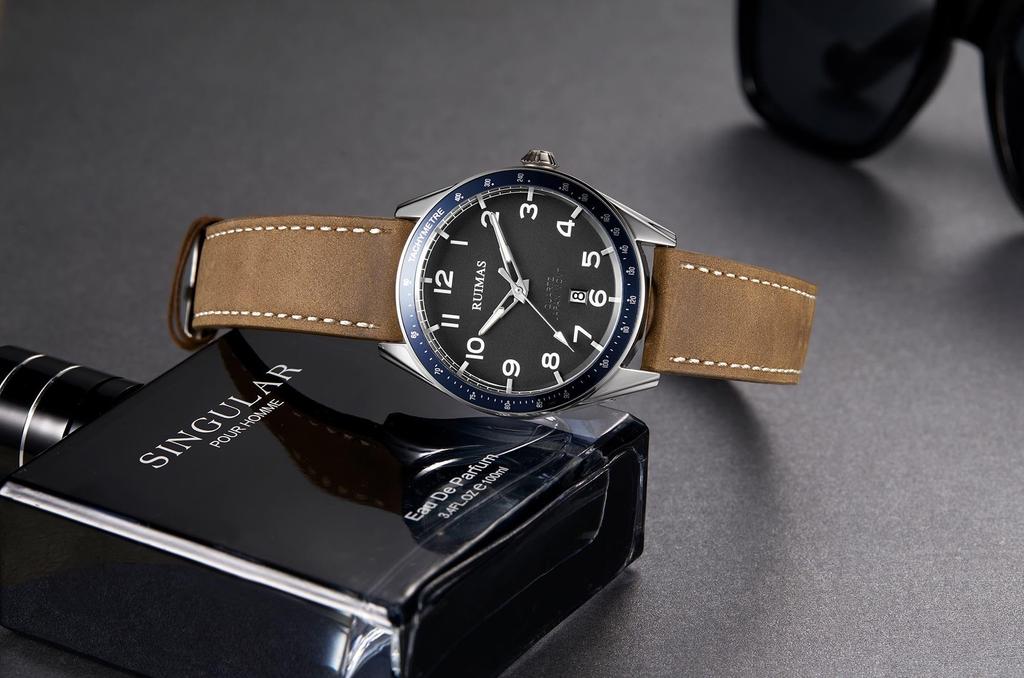 Montres RUIMAS Montre à Quartz Tendance Bracelet en Cuir Kaki Mâle Argent Noir Montre Étanche Homme