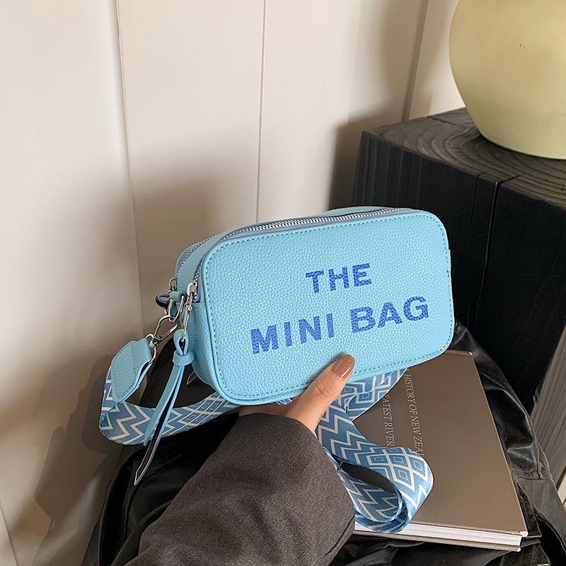 New Fashion Letter Shoulder Bag Popular Letter Small Square Bag Crossbody Bag 2025 Casual Women