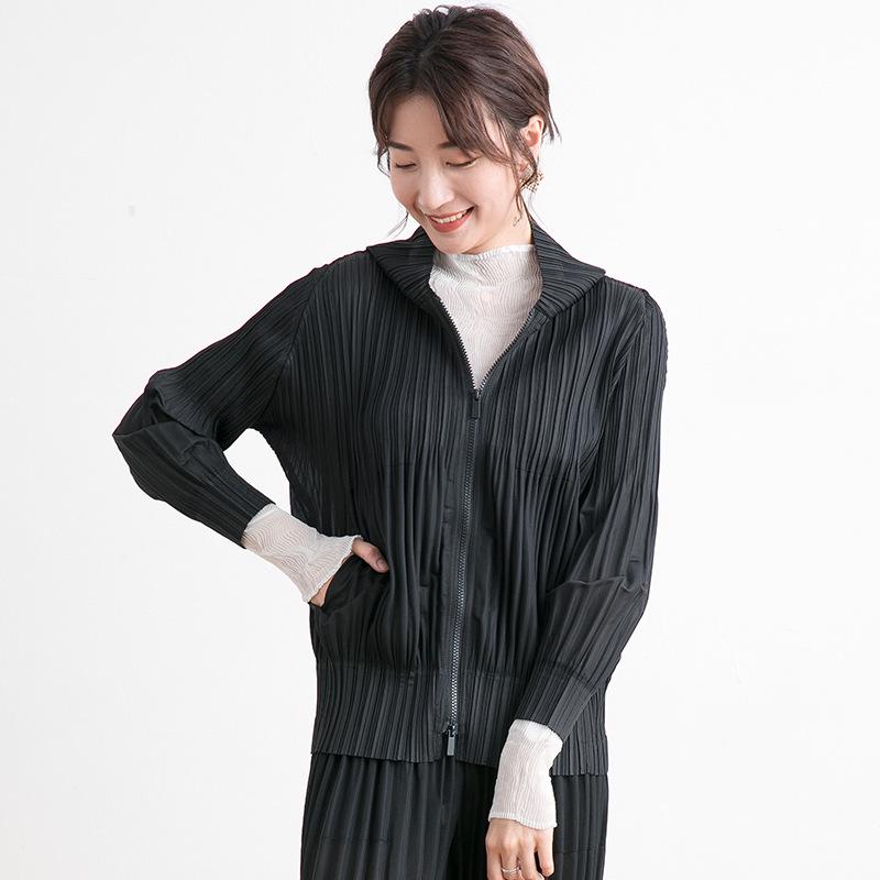 

Осенний плиссированный кардиган с капюшоном на молнии: Женский жакет в стиле Мияке One Size чёрный