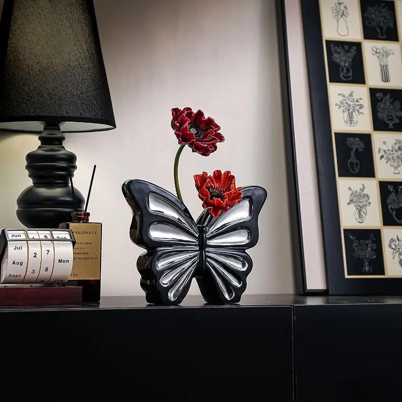 Butterfly Vase Ceramic Dried Flower Container for Room and Dining Table Butterfly Decorative Vase for Living Room Decoration New
