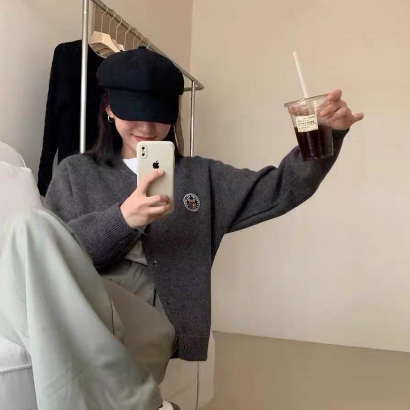 Autumn and Winter New Soft Waxy Gentle Sweater Jacket Women's Crew Neck Loose Versatile Embroidered Knitted Cardigan Jacket