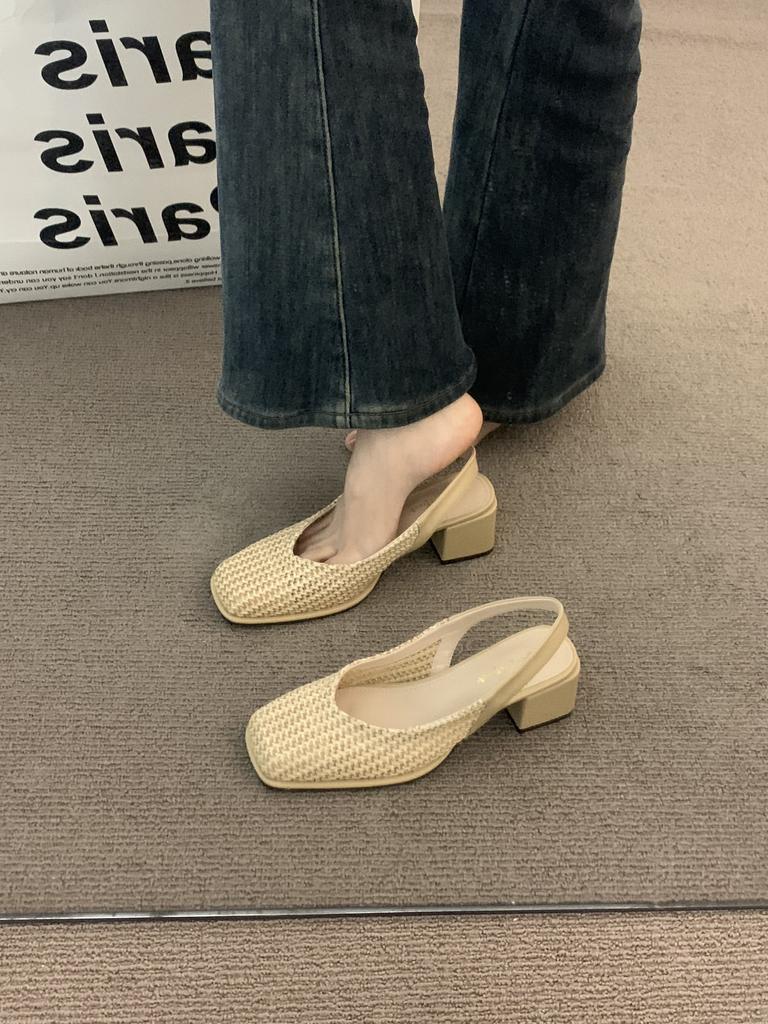 Spät Abendwind dicker Absatz Nische gewebte Bohème-Tasche Kopf Sandalen Feenschuhe 2025 Frühling und Sommer Urlaub leer einzelne Schuhe