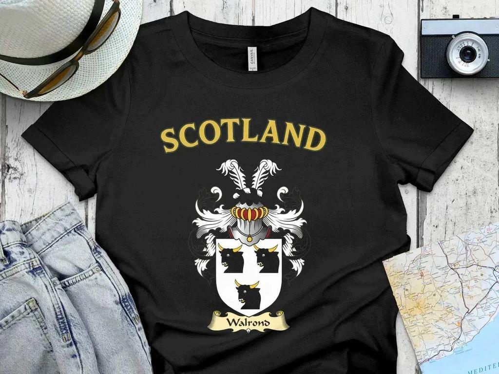 Walrond Scotland Walrond Scottish Clan Crest Badge T-Shirt