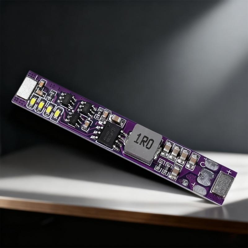 High Efficiency 92.5% 18650 Battery Steps Up Converters 5V 2A Output Integrated Charge Discharge Circuit Protections