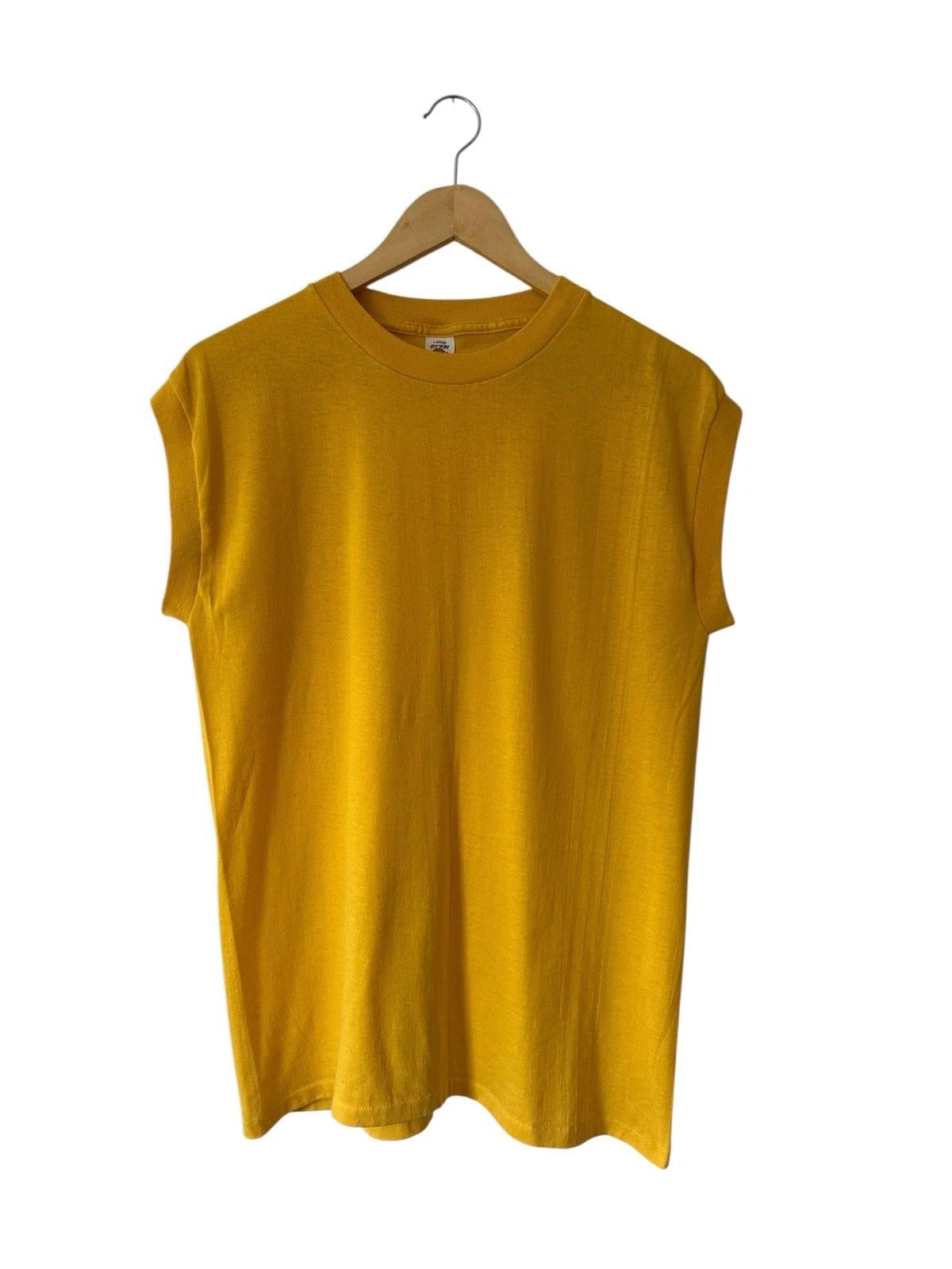 

Vintage Medallion Blank Yellow Sleeveless T Shirt Men’s Medium 80’s USA XL