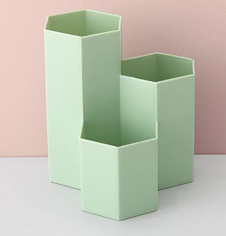 Simple Frosted Honeycomb Pen Holder Large Capacity Multi-Functional Desk Stationery Storage Box Office Accessories Table Decor