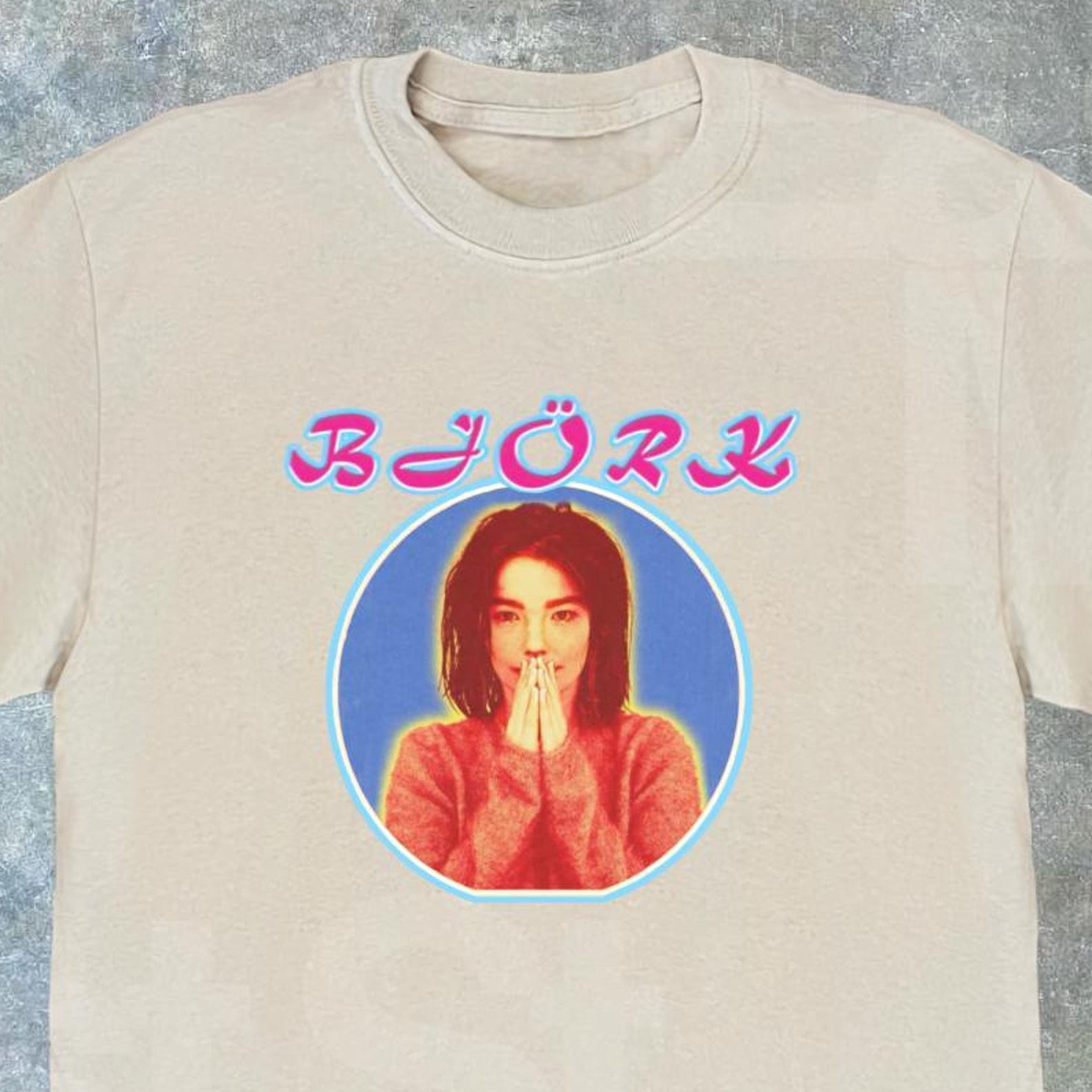 Bjork T-Shirt: Vintage Pop Style, Retro Music Tee S