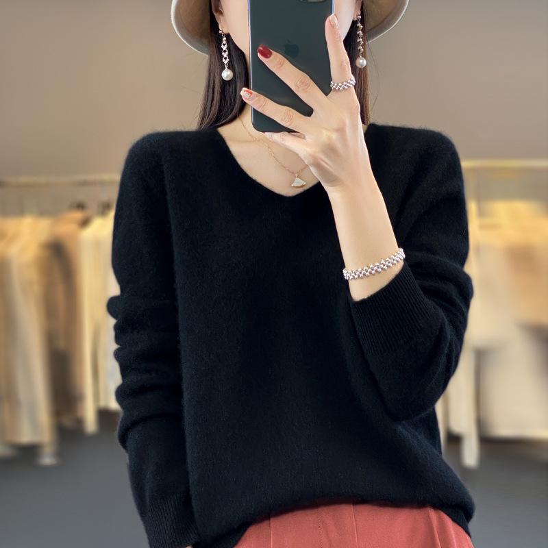 Women's V-Neck Pure Wool Knit Sweater - Heart Neckline, Autumn/Winter Base Layer