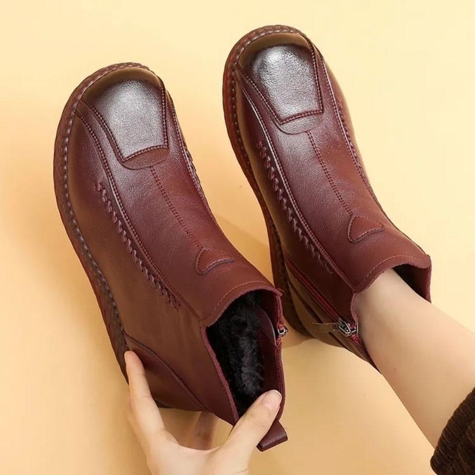 

2025 winter new real soft leather mother cotton shoes old north non-slip flat short boots retro casual warm women s shoes 35