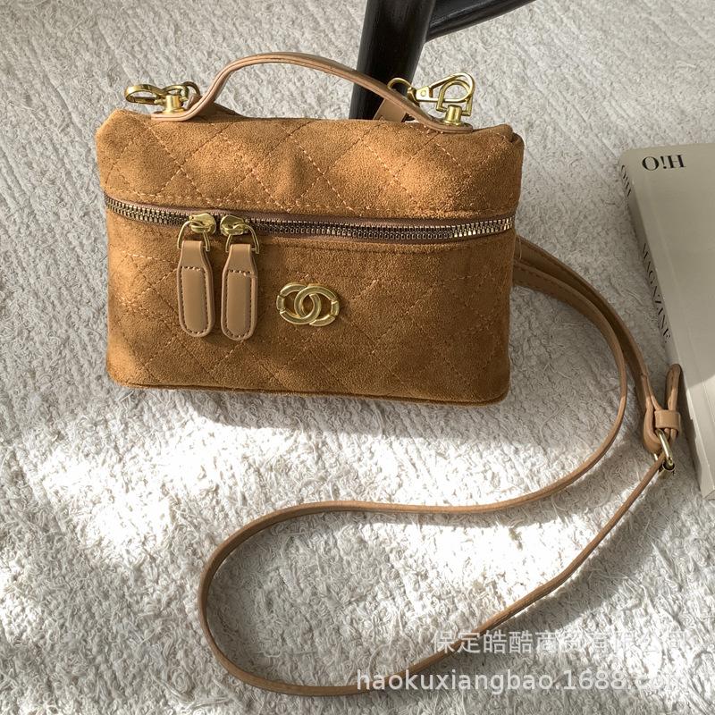 Rhombus Chain Bag Korean High-end Versatile Bucket Bag Autumn and Winter 2025 New Niche One-shoulder Messenger Bag Women